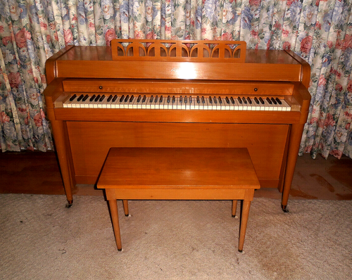 BALDWIN ACROSONIC SPINET Piano Oak Mid Century One Owner Excellent Condition LPU - Picture 2 of 7
