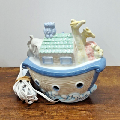 Vintage Noah's Ark Porcelain Nursery Bedroom 7