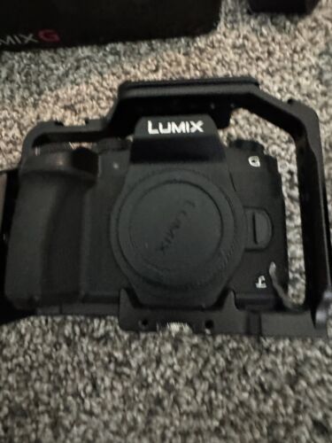 G85 LUMIX Bundle With LUMIX G X Vario 12-35mm Lens And Olympus Lens - Picture 12 of 21