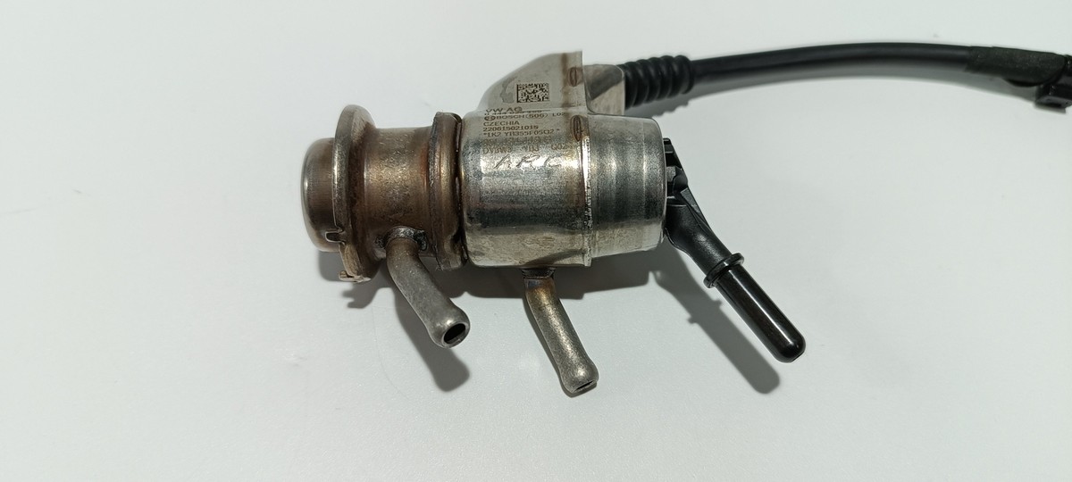 964187 Injector Adblue For AUDI Q3 05L131113Q | eBay