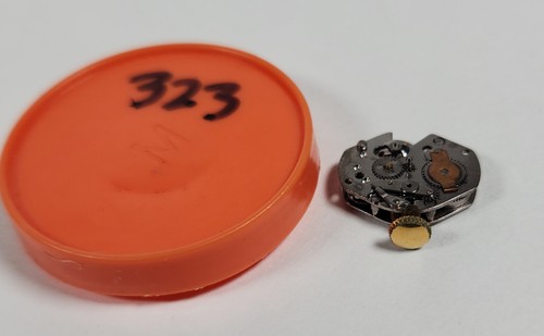 Timex M323 Movement New Old Stock NOS 323 SW - Manual Wind - Picture 3 of 4