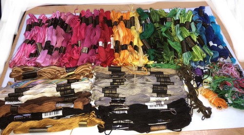 Embroidery Floss Thread Lot Of 124 Skeins Assorted Colors Cross Stitch New Old - Picture 4 of 13