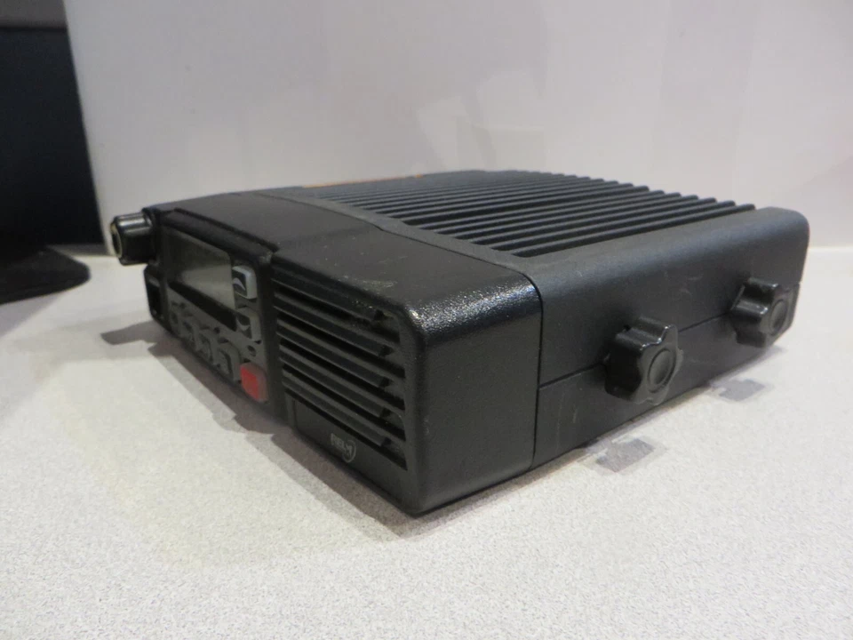 Relm RMV8150 VHF 136-174 MHz 50 Watt 512 Channels Mobile Radio unit - Image 3 of 4