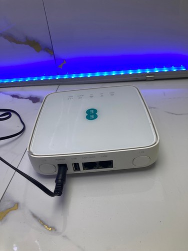 4G Router Alcatel HH70VB EE Markenware mit Netzteil #221 - Bild 3 von 3