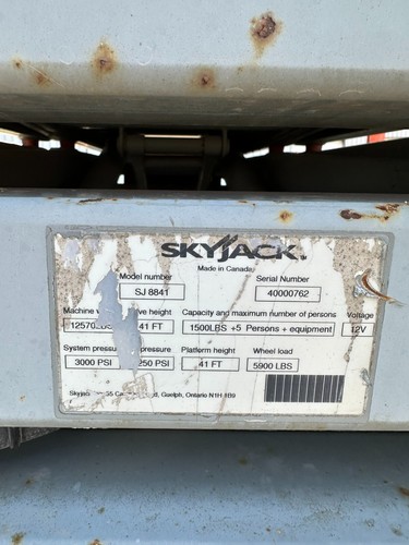 2011 Skyjack SJ8841RT 41' Dual Fuel Rough Terrain Platform Scissor Lift - Picture 23 of 24