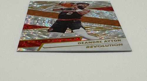 2024-25 Panini Revolution - Deandre Ayton #11 Fractal - Picture 4 of 6