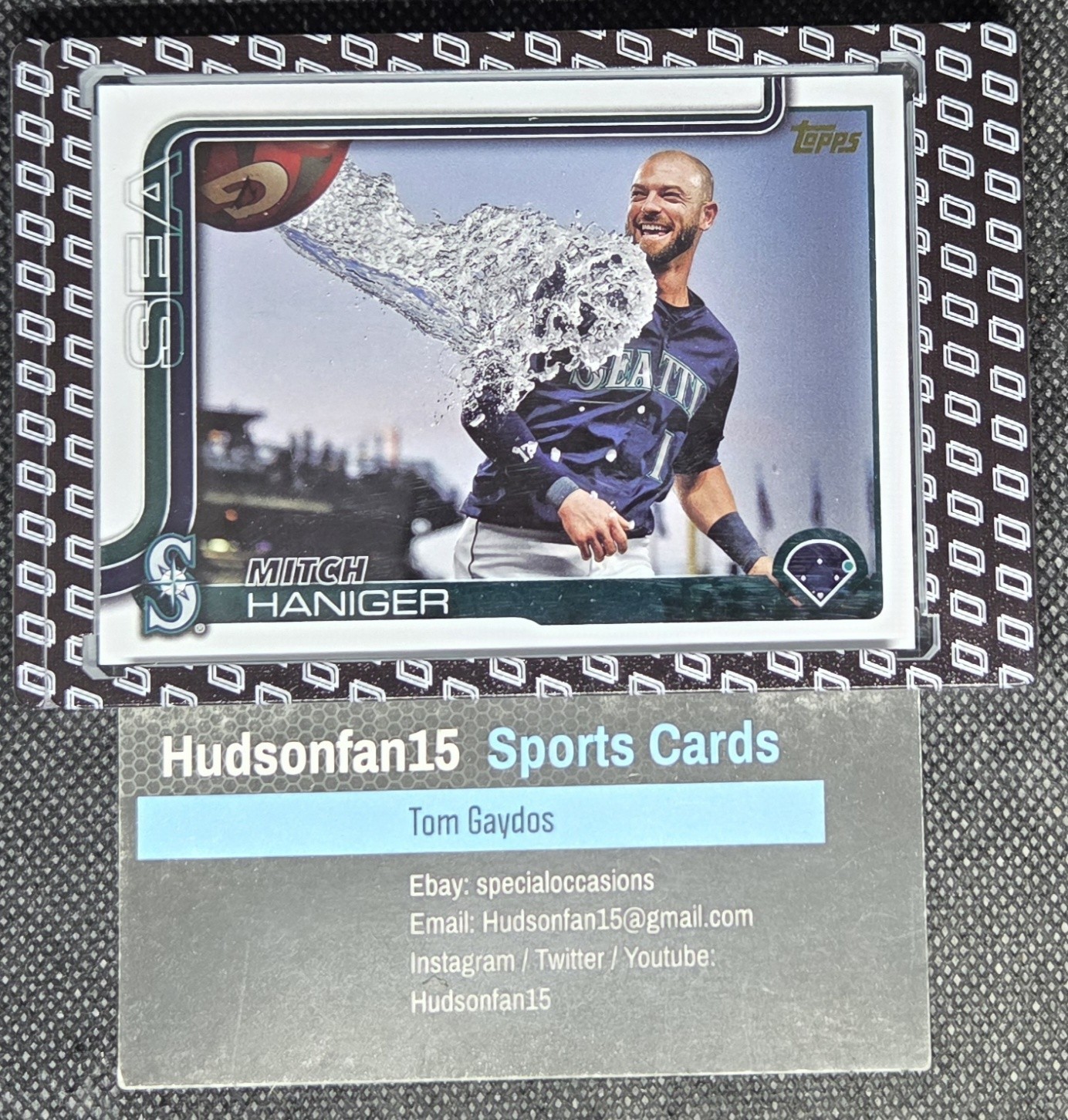 Mitch Haniger 2025 Topps Series 1 Baseball #15 Golden Mirror Image Variation SSP