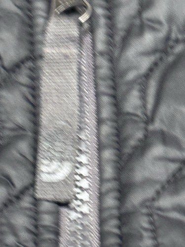 The North Face Youth Black Thermoball Jacket Size M 10/12 - Picture 8 of 8