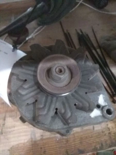 Alternador 70 amperios para furgoneta Ford E250 77-89 126162 Foto 2 de 4