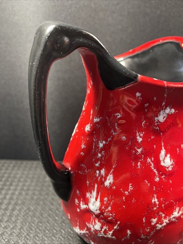 NICE red & white Splattered Enamelware 36oz Pitcher With Black Handle/ 6.6” Tall - Picture 15 of 17