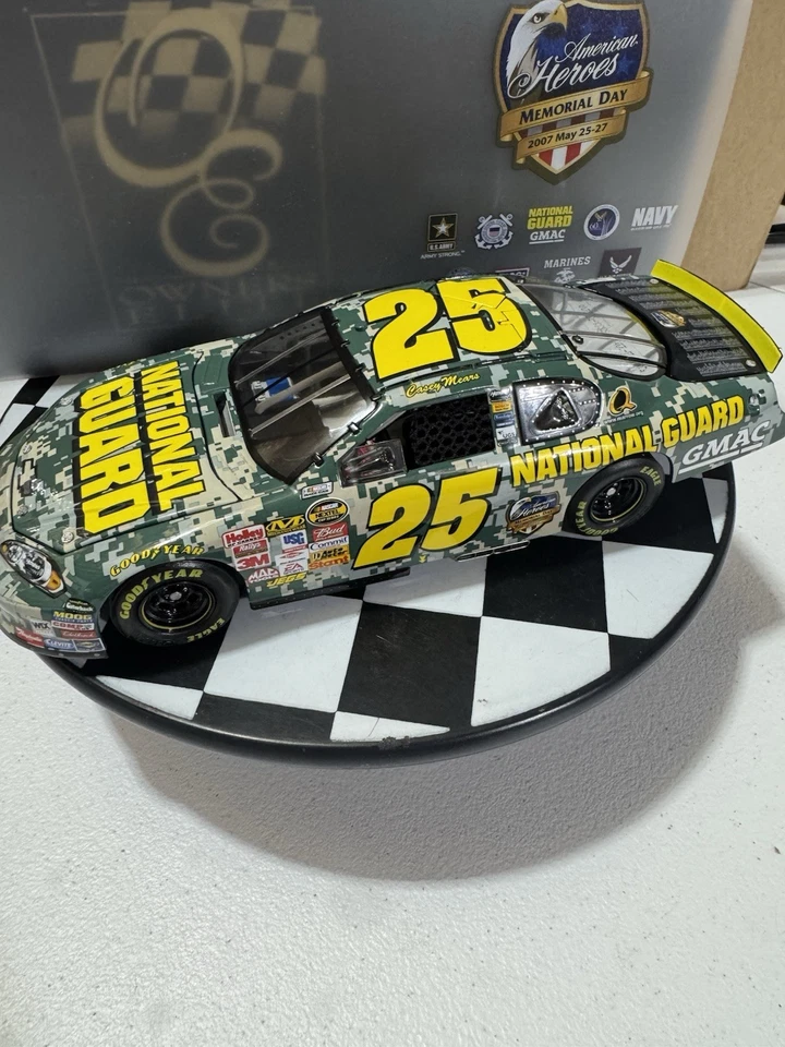 Casey Mears ELITE #25 National Guard American Heroes 2007 1/24 Nascar Diecast - Image 4 of 4