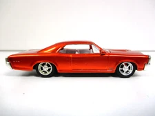 HOT WHEELS - PRO-TOURING 1966 PONTIAC GTO (METALLIC ORANGE) - REAL RIDERS - 1/64