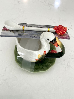 CORNER RUBY SWAN AND LOTUS FLOWER TEACUP & SAUCER WITH LOTUS FLOWER SPOON NEW