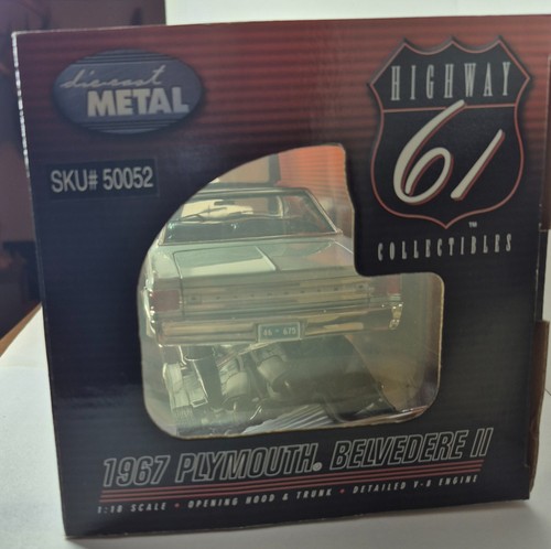 1967 Plymouth Belvedere ll Highway 61 1:18 Diecast Car - Blue - Picture 5 of 7