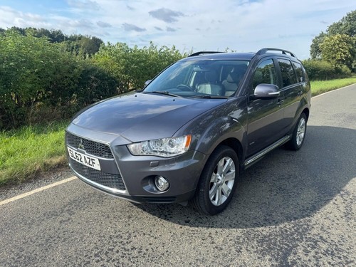 MITSUBISHI OUTLANDER 2.2 DI-D GX4 Grey Manual Diesel 2013 - Picture 8 of 24