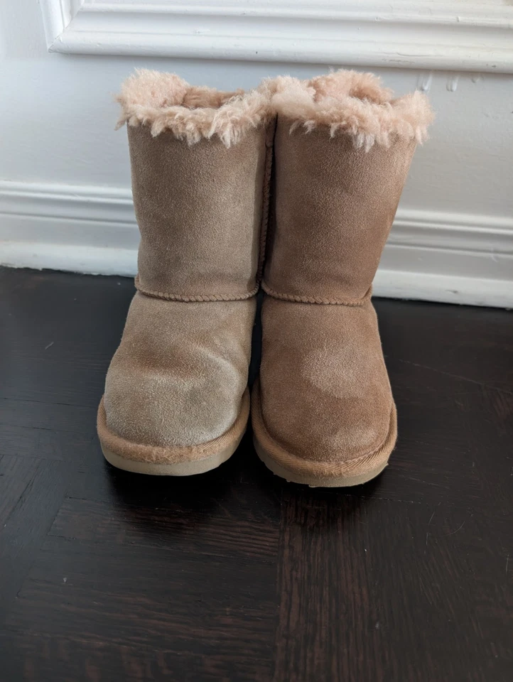 Kids Bailey Bow II UGG Graphic Kids Size USA 13 - Image 3 of 4
