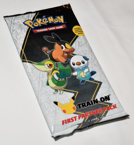 NEW! SEALED! Pokemon TCG - First Partner Pack - Unova Jumbo Cards Fast Shipping! - Picture 3 of 6