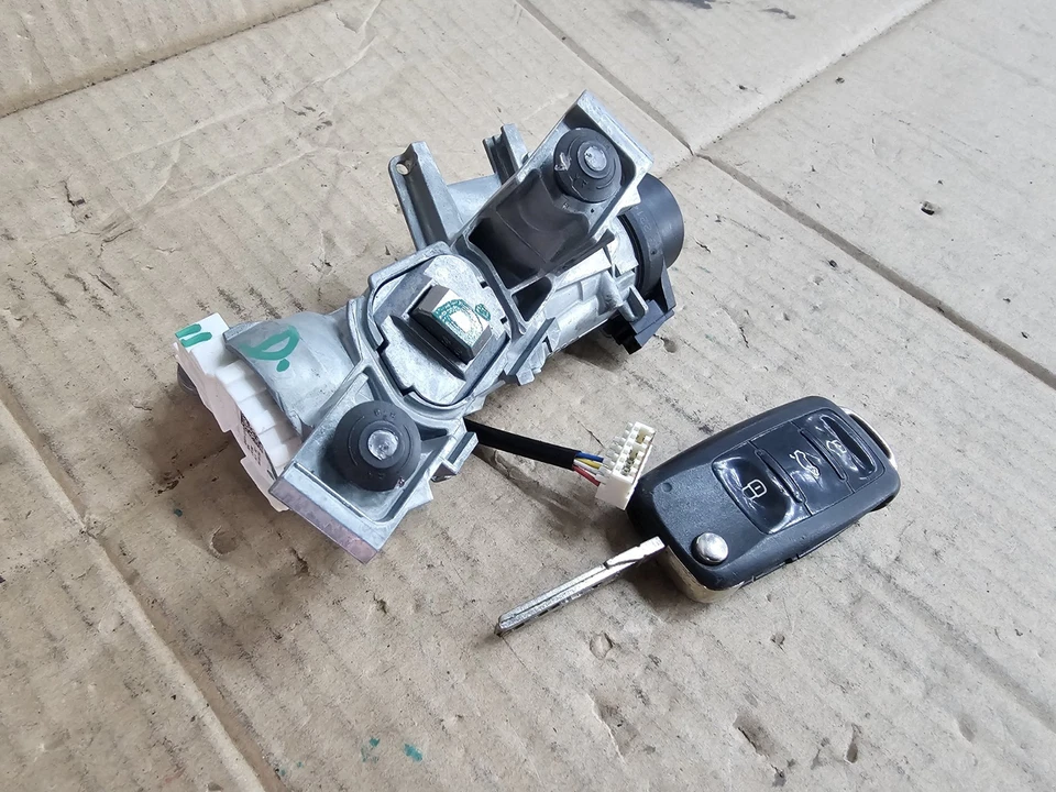 SKODA OCTAVIA MK3 SUPERB MK2 IGNITION BARREL STARTER SWITCH ONE KEY 1K0905851B - Image 3 of 4