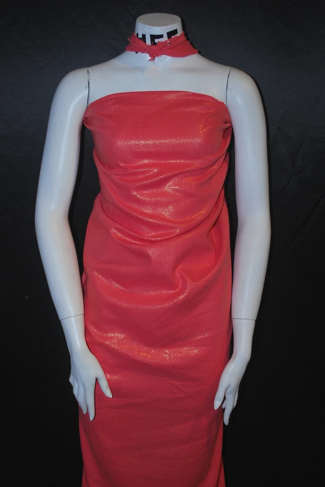 Tecido de linho rayon nebuloso folha allover lindo brilhante dourado sobre coral - Imagem 4 de 4