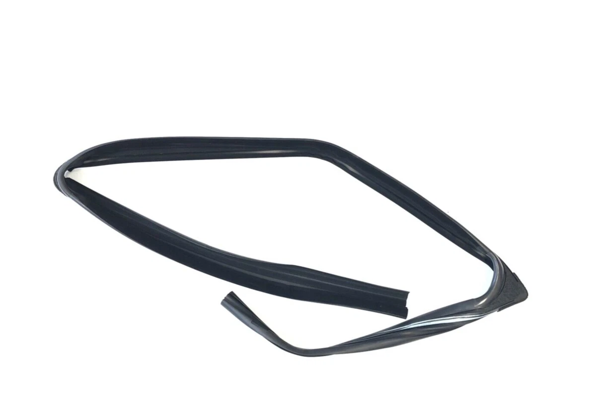 Genuine Ford Ecosport CR6 2018+ RH Front Door Window Glass Seal 