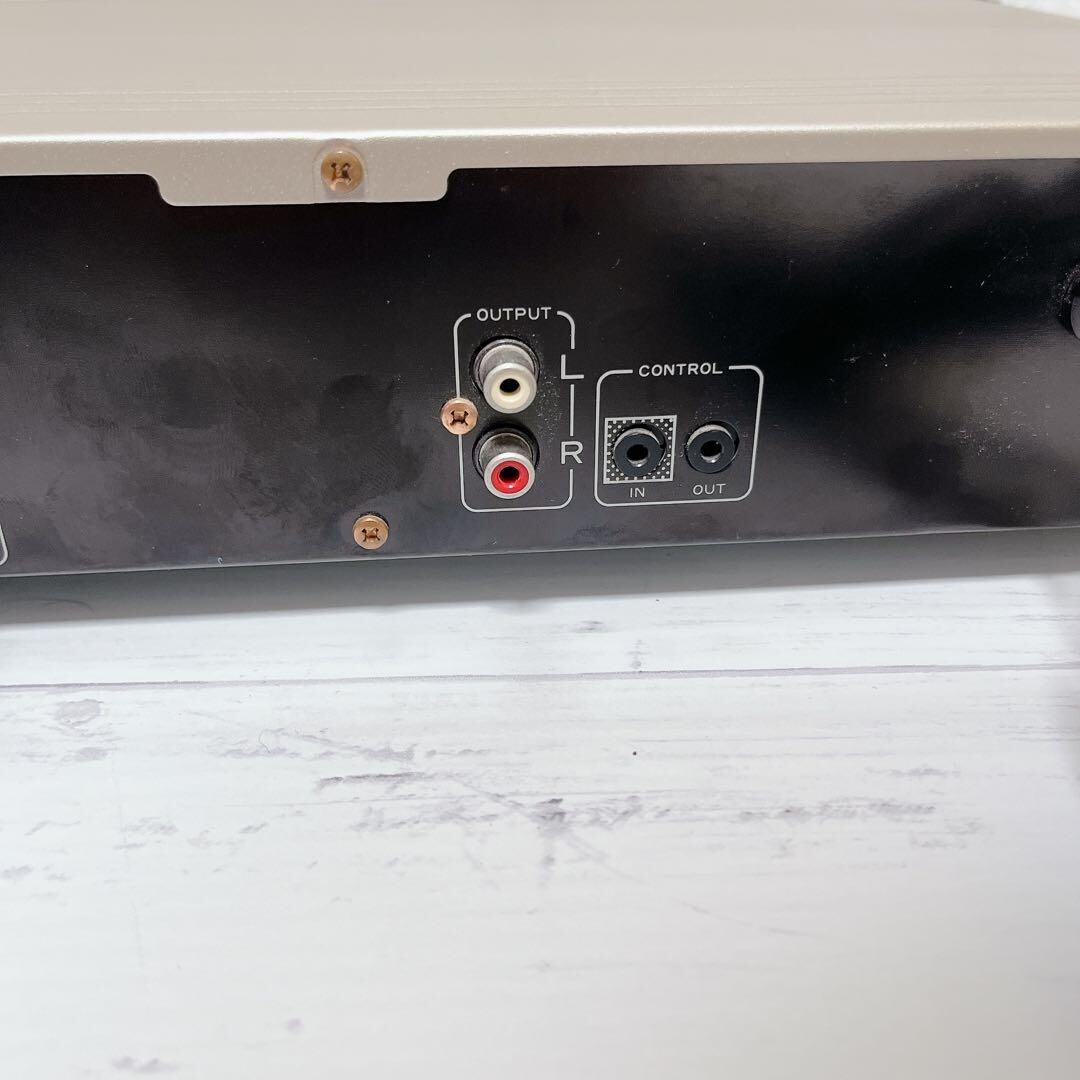 パイオニア F-777 DIGITAL SYNTHESIZER TUNER Pioneer F-777 FM/AM Digital-Synthesizer Tuner from Japan