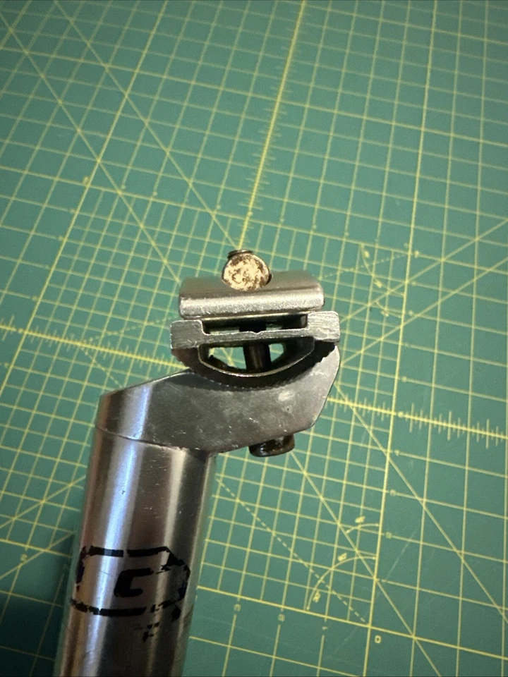 Tija de sillín GT 29,6 mm micro ajuste plateada rara bicicleta de montaña Foto 4 de 4