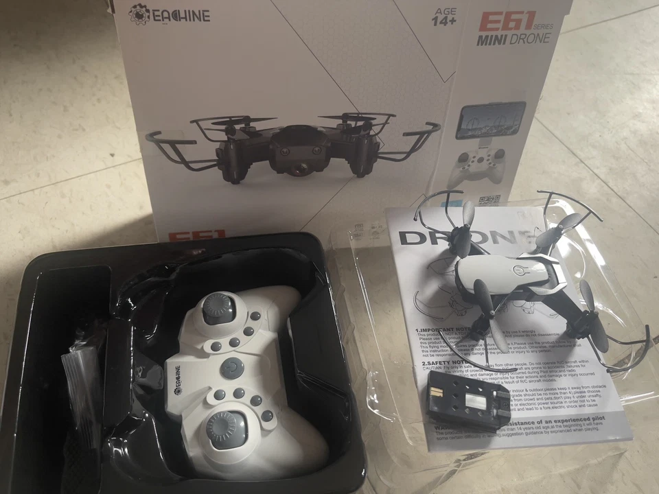 Eachine E61 Mini Drone - Image 4 of 4
