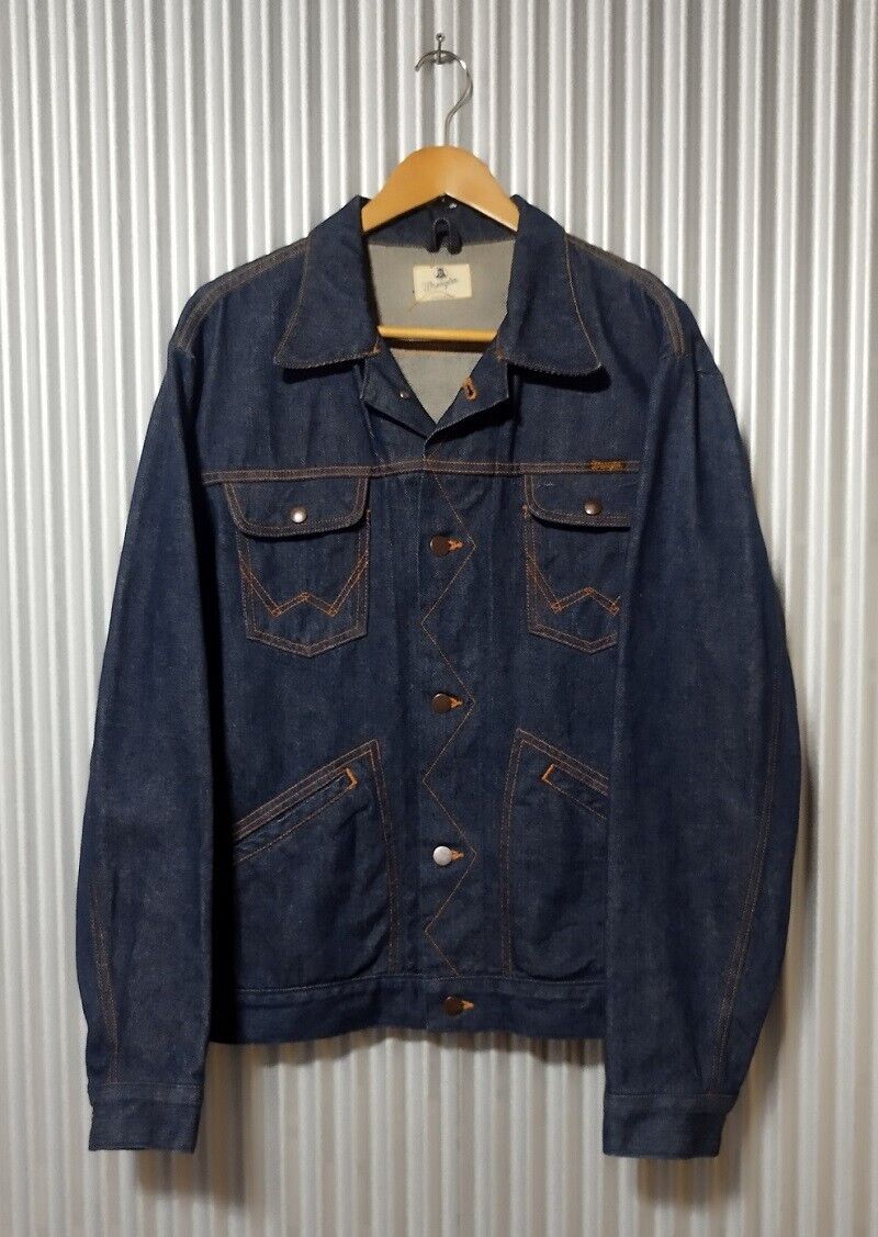70-80s Wrangler 124MJ Western Jacket. Broken denim. Made in 70-80s Wrangler 124MJ Western Jacket. Broken denim. Made in