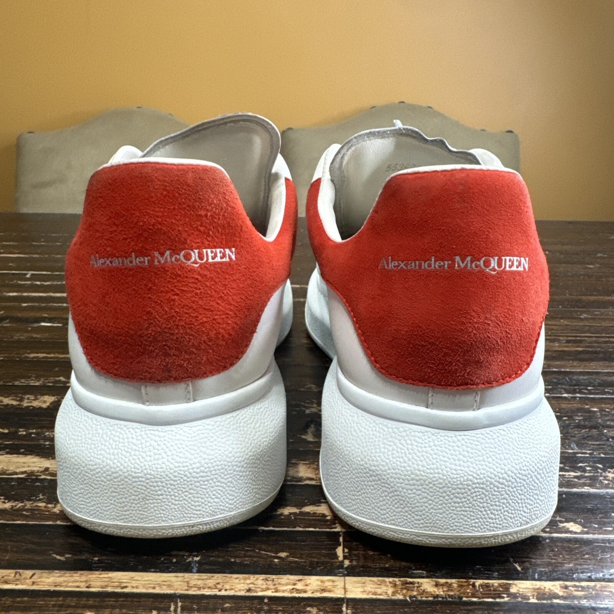 ゆき 「プロフ必読」✨美品✨Alexander McQueen Red ゆき 「プロフ必読」✨美品✨Alexander McQueen Red Alexander