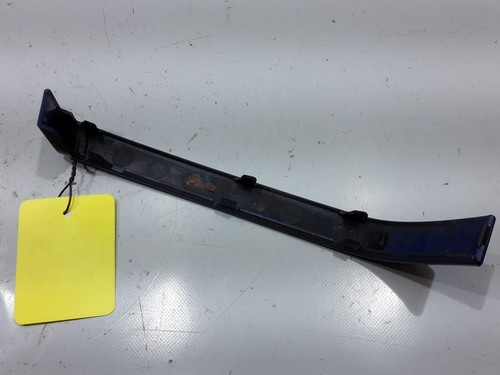 BMW 3er E46 Compact  Blende Rücklicht rechts Leiste 7020080 Blau BJ 2003