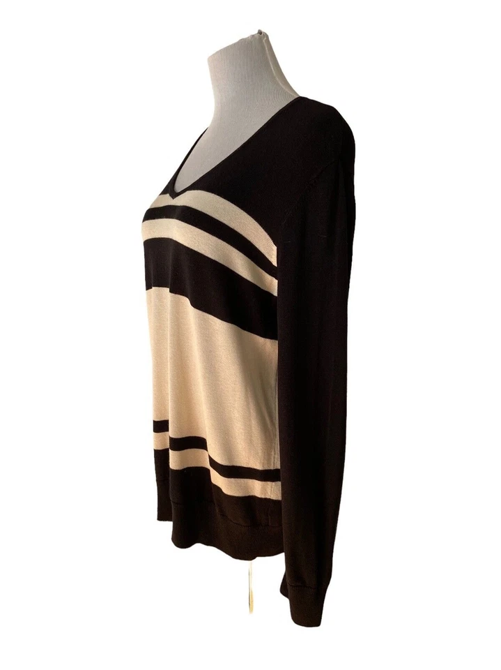 Suéter American Living para mujer a rayas con cuello en V talla XXL negro blanco Foto 3 de 4