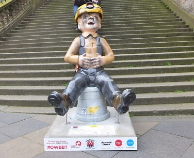 Foto 6x4 Oor Kohlebergmann Edinburgh Ein anderer der Oor Wullie bemalt Skulptur c2019