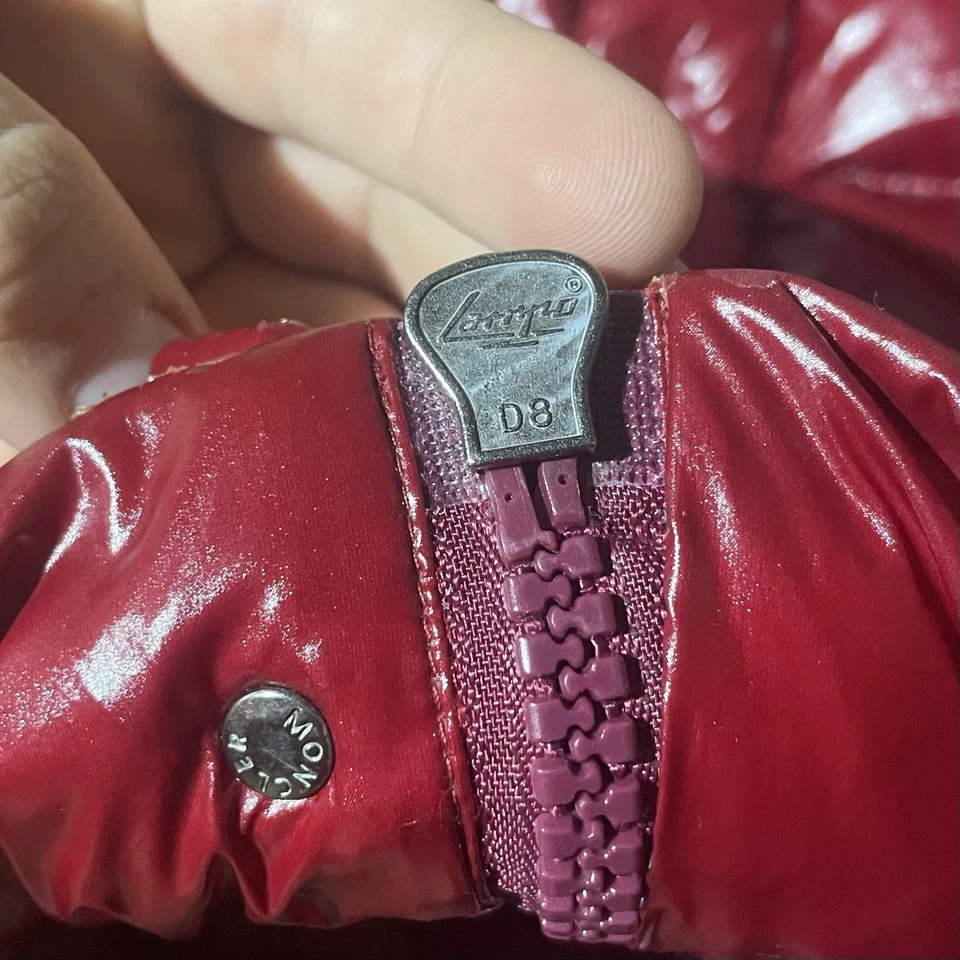 Authentic Men Moncler Vest Sleeveless Red Down Puffer Vest Vintage size 2 Medium - Image 4 of 4