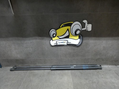 Heckklappendämpfer Caddy 2K 2x 2K0827550A