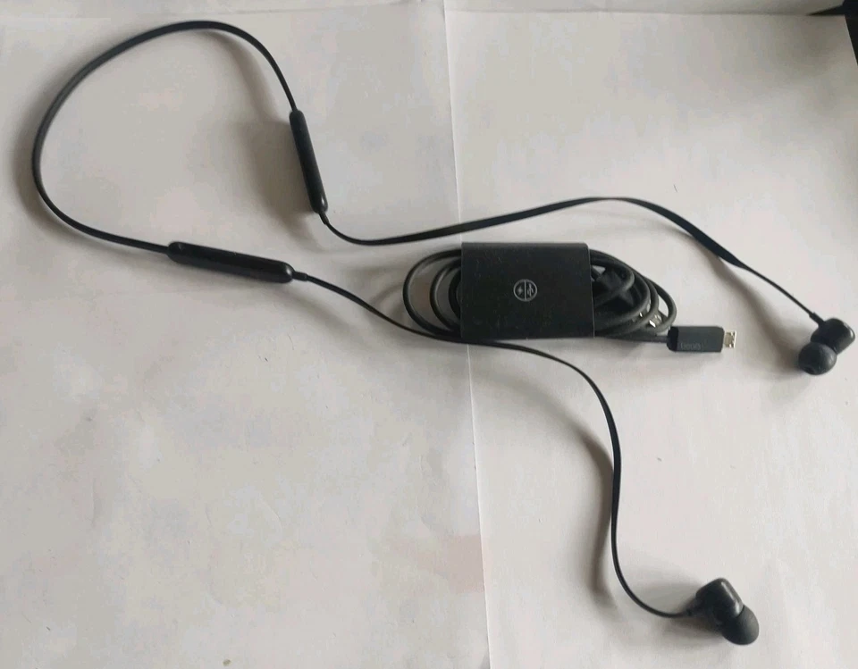 Beats Flex, photo 1 of 5