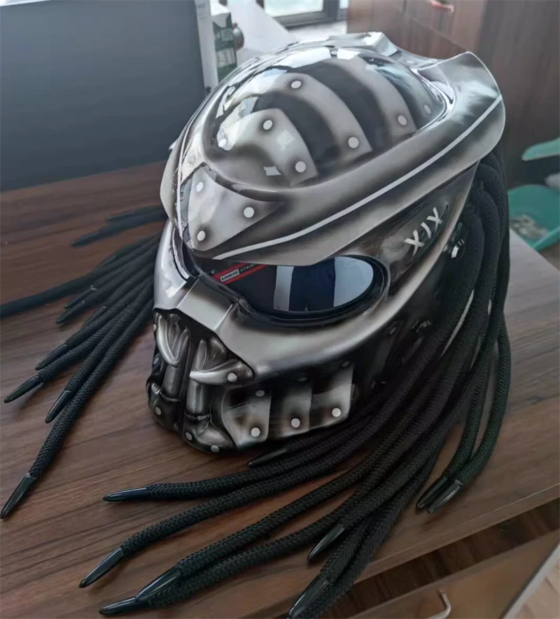 Alien Predator Fangs Wasp Motorcycle Full Face Laser Light Customized Helmet Toy - Bild 1 von 4