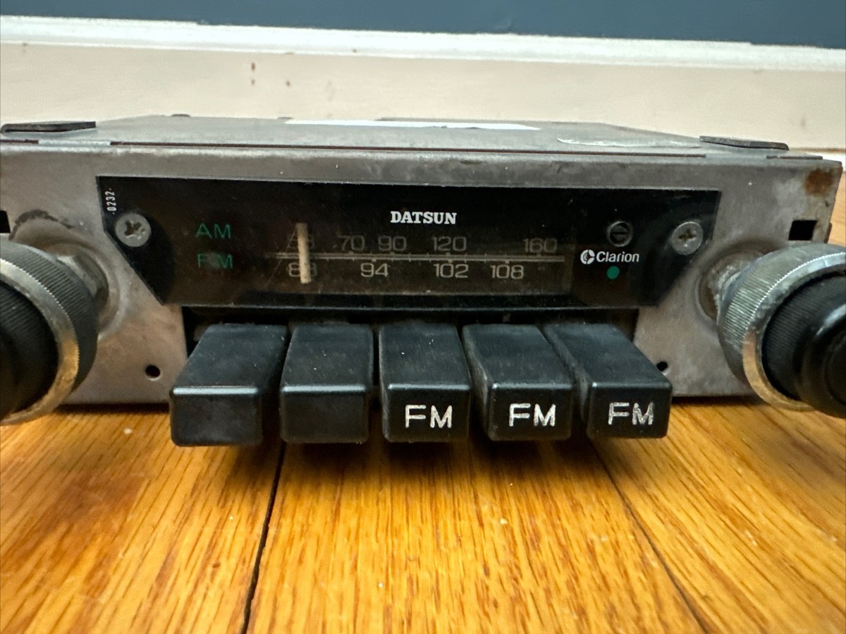Vintage OEM Nissan Datsun Clarion RN-408U AM & FM Old Car