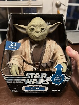 2004 Star Wars Original Trilogy Electronic Ask Yoda Puppe Figur NEU 