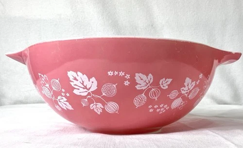 Pyrex Pink Gooseberry Cinderella Vintage Mixing Bowl 444 4Qt Mid Century Classic