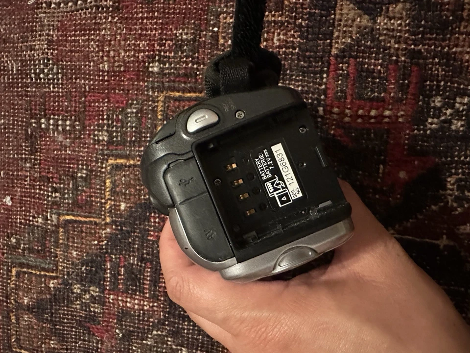 JVC Everio GZ-MG20U 20GB Camcorder Video Camera 20GB HDD No charger/Battery - Image 3 of 4