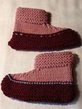 New Hand Crochet Or Knitted Pair Of House Slippers Size Adult 5-6  S. TX 3