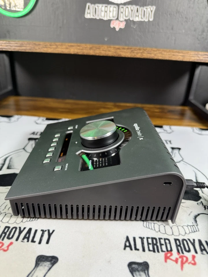 Universal Audio Apollo Twin X Duo Heritage Edition Thunderbolt 3 Audio Interface - Image 2 of 4
