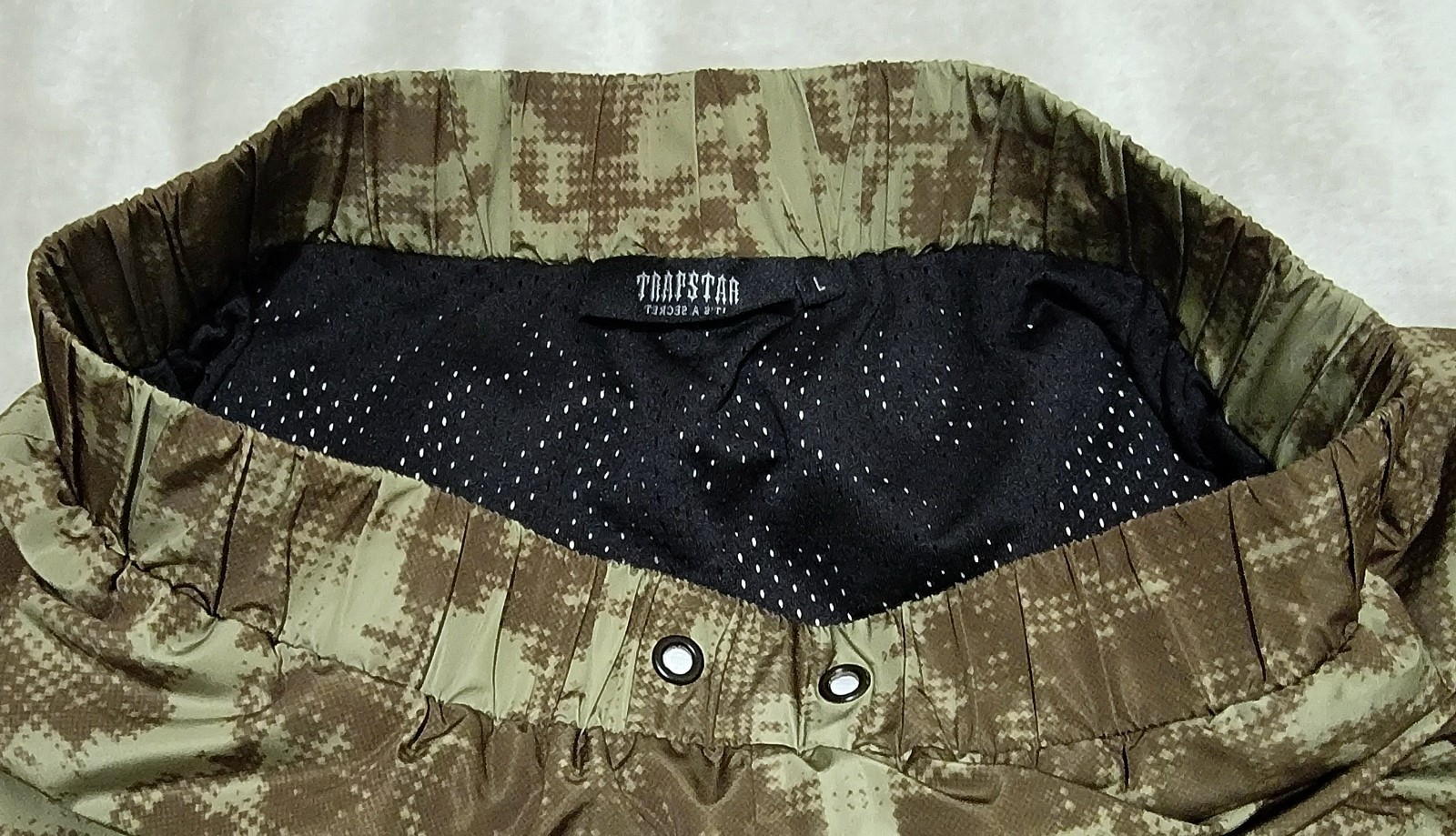 Large Trapstar Hyperdrive Digital Camo Track Bott… - image 5