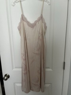 Vintage Vanity Fair chemise nightgown size 34