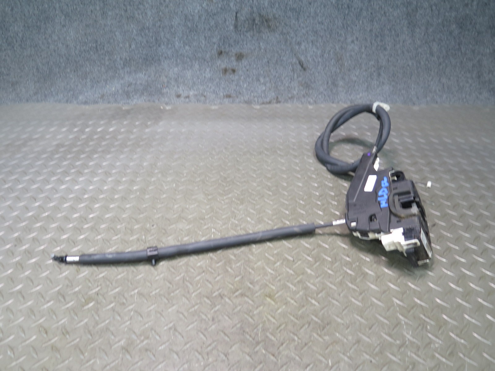 2017-2020 MASERATI LEVANTE M161 FRONT LEFT DOOR LOCK LATCH ACTUATOR 670101183