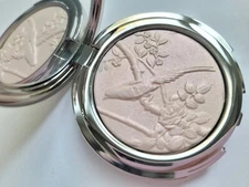 New Box Chantecaille Perle Lumiere Face Powder Highlighter Balm Sold Out RARE