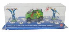 Siku 4932 Fussball Smart England Auto Minifiguren Modelle Fans