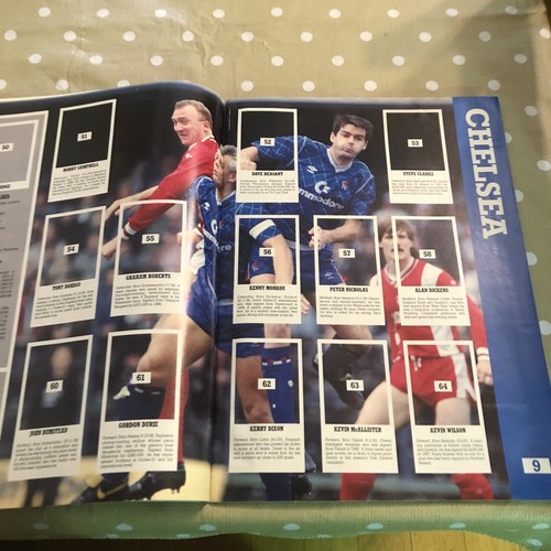 RARE VINTAGE 100 x SEALED PANINI STICKER PLUS EMPTY ALBUM FOOTY 1990 - Picture 18 of 18