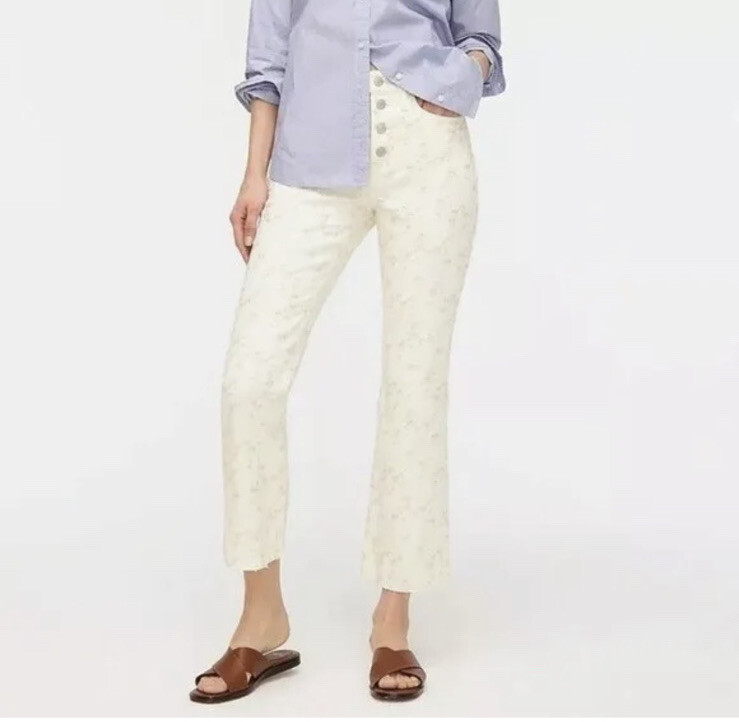 Pantalones de mezclilla J.Crew Billie Demi Boot crema talla 27. NUEVO CON ETIQUETAS.Preppy Office Neutral LEER