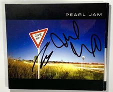 Pearl Jam signed CD Give Way Yield Mike Mccready Matt Cameron beckett coa
